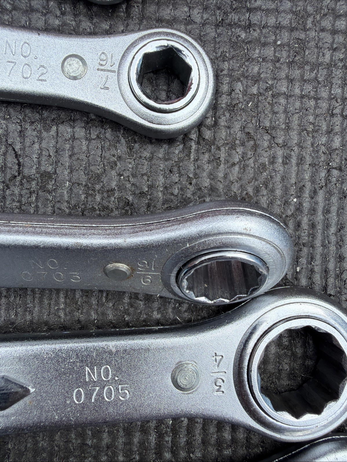 Rare Indestro Tools 5pc Ratcheting Box Wrench Set W Holder 0700-5 USA Nos SAE
