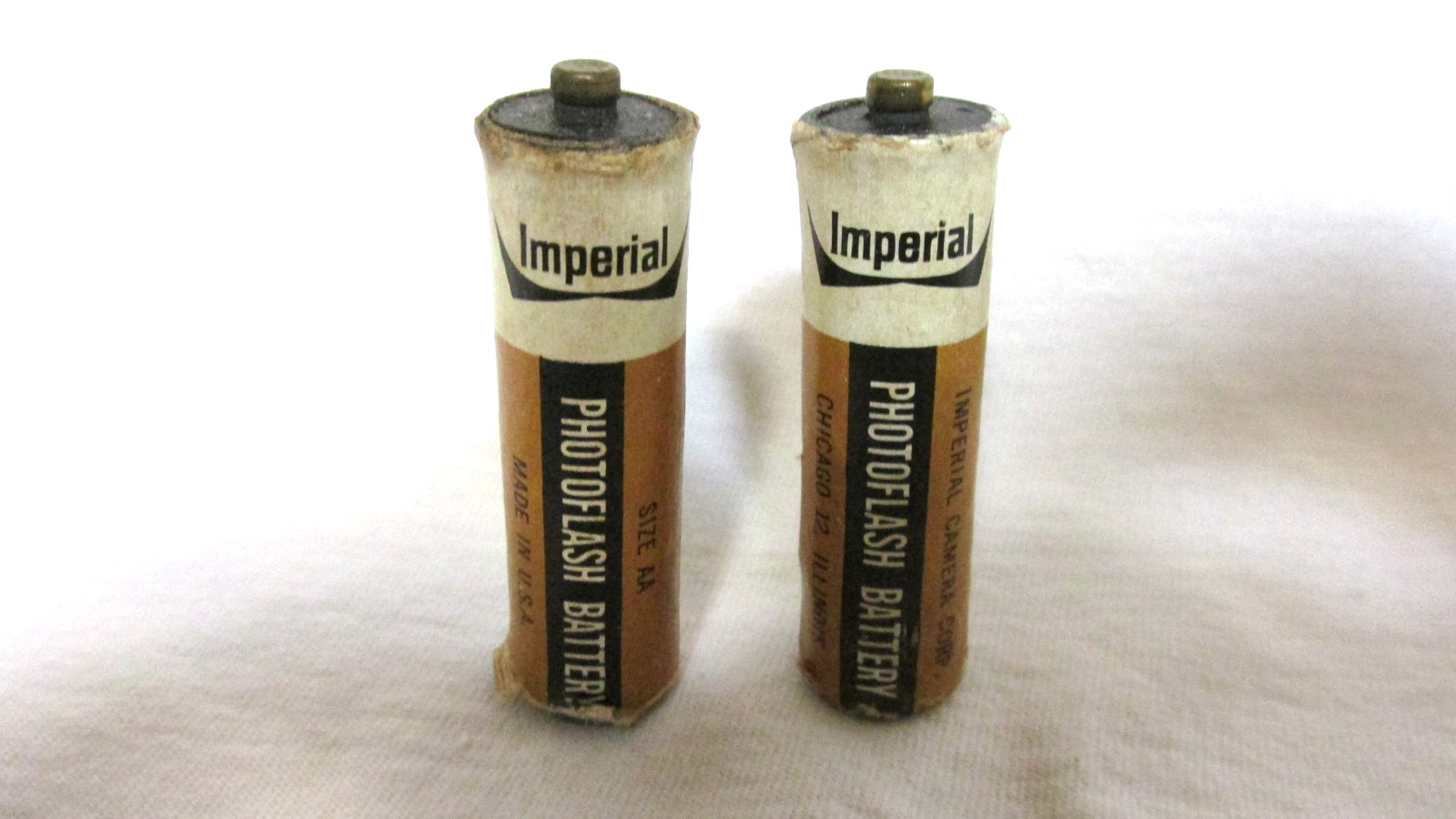 VINTAGE IMPERIAL PHOTOFLASH AA BATTERIES FOR IMPERIA CAMERAS
