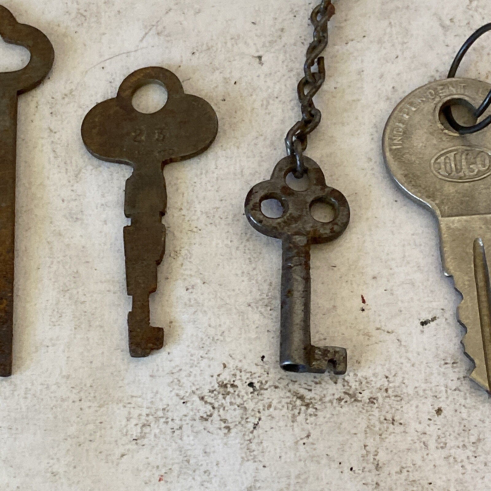 Lot of 26 Keys Antique Vintage Yale Corbin Unique Used