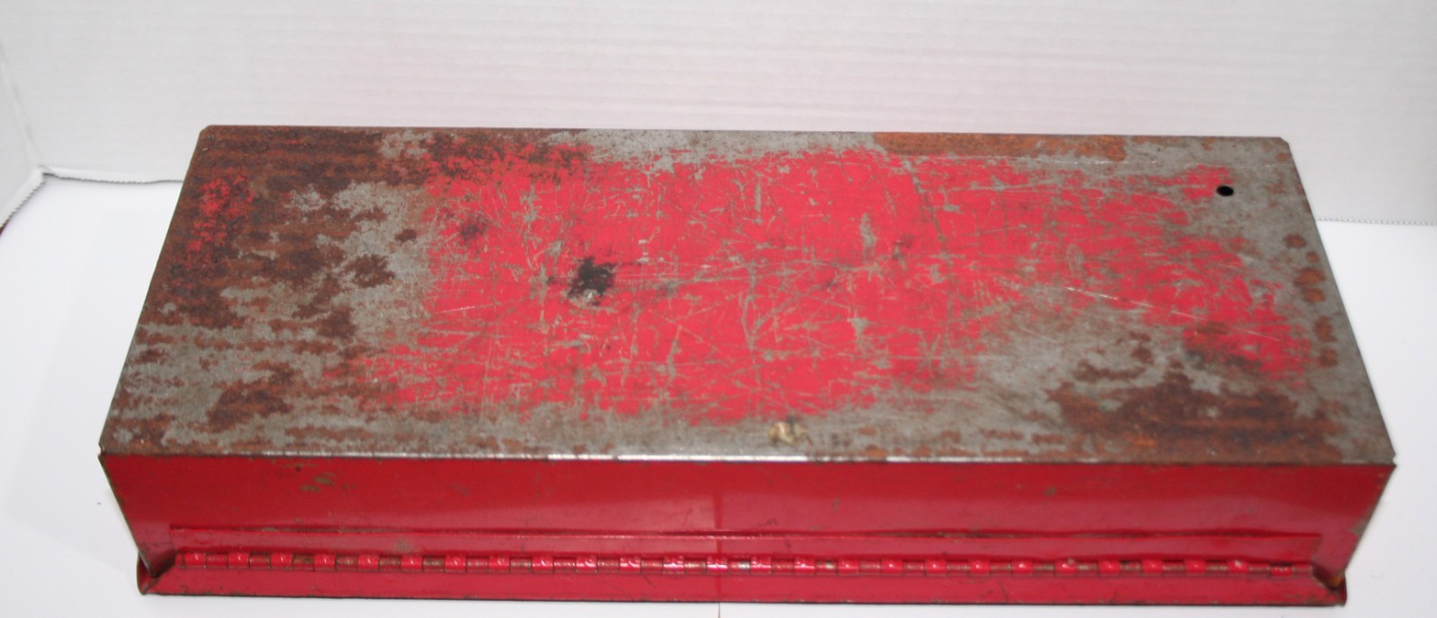 Vinatge Snap-On KRA-104 Red Metal Tool Box 14″ x 5″ x 2 1/2″