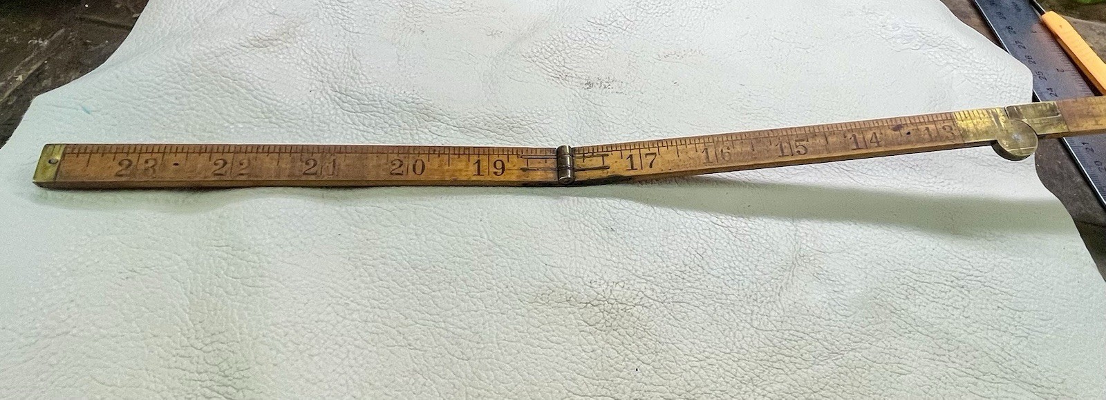 Vintage Stanley No 61 Boxwood Brass Folding Ruler 24 Inch Carpenter Rule Antique