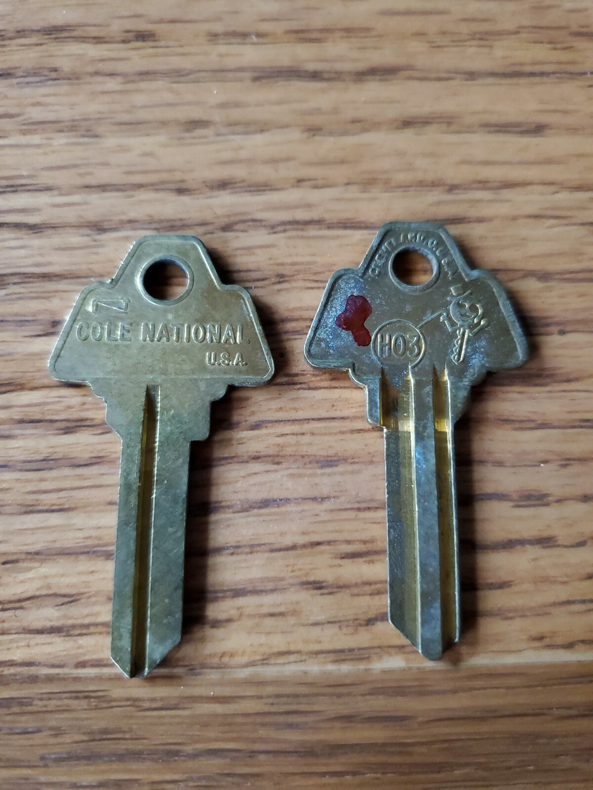 Lot of 2 Vintage Key Blank Cole HO3 1170B, 170C, CHL-1, HOL1R, 5HO1, 170 K678