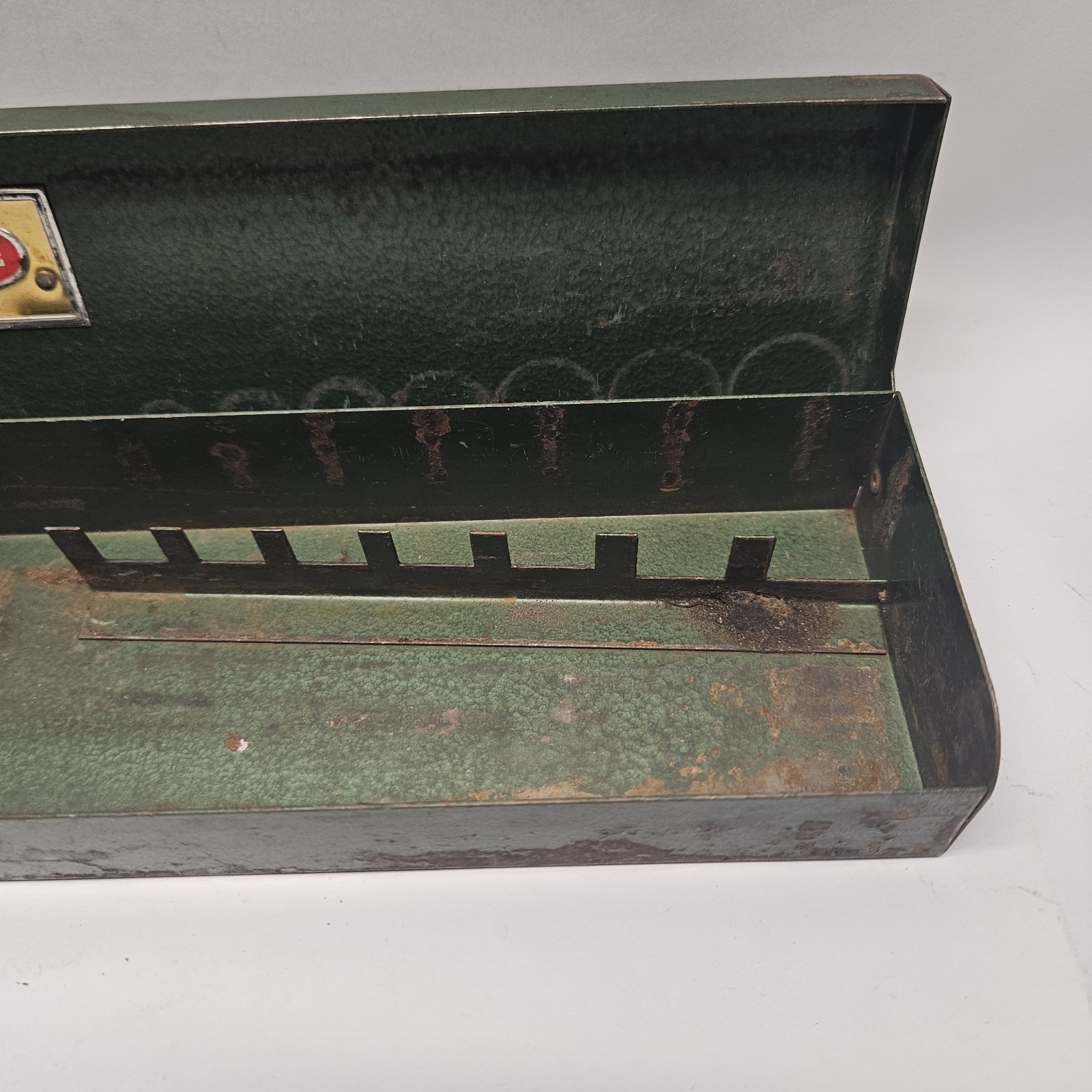 Sk Wayne Metal Tool Box 15” X 3” X 1- 1/2”