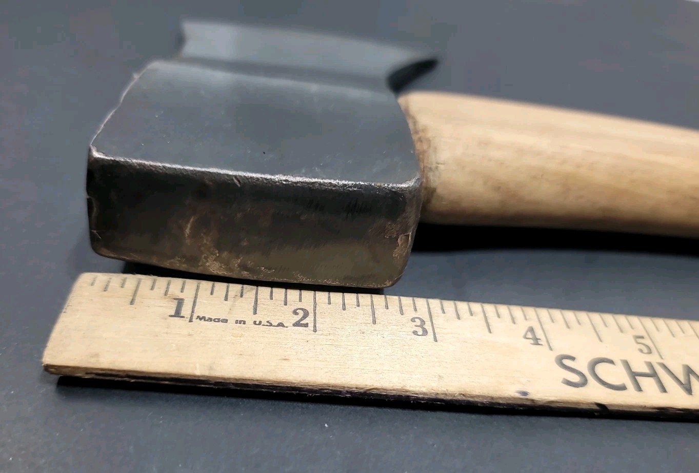 Handy Seldom Used 35″ Collins USA 3 lb-5 oz Michigan Pattern Single Bit Axe
