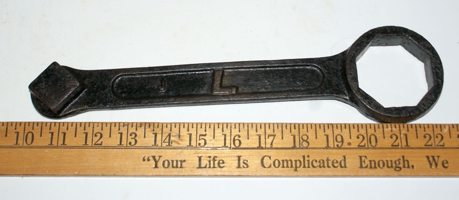 Old Antique Early MAXWELL “L” Automotive Tool Kit Hubcap Valve Plug Wrench