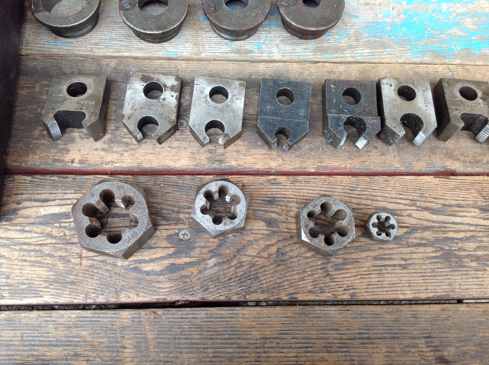 Vintage Reed Mfg Co No.2 Adj Stock & Pipe Dies Set in Wood Box 1/4″ to 1″