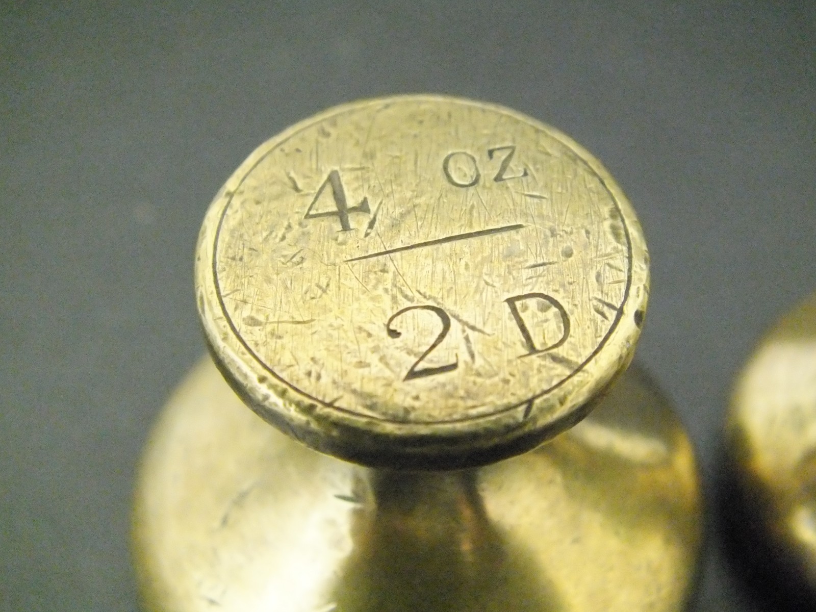PAIR VINTAGE BRASS LETTER SCALES WEIGHTS 4oz 2oz
