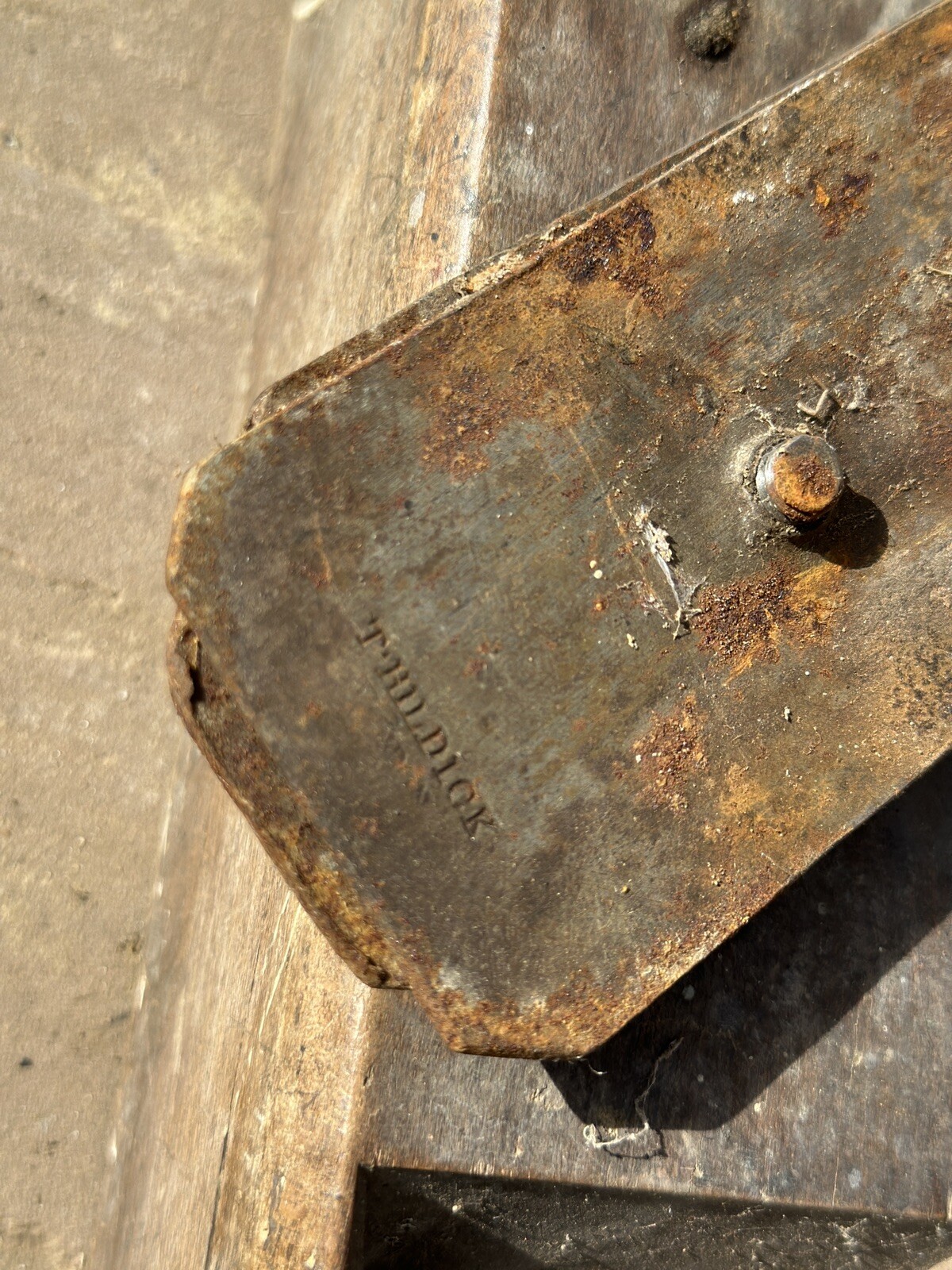 Huge Vintage Antique 27” Hand Plane Marked T Hubbard Iron Stamped T Hildick