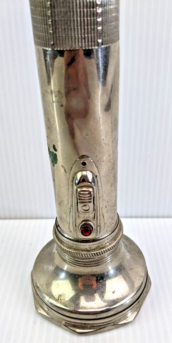 Vintage Hong Kong Chung Nam Flashlight Handheld Torch Light Large 14″ Rare