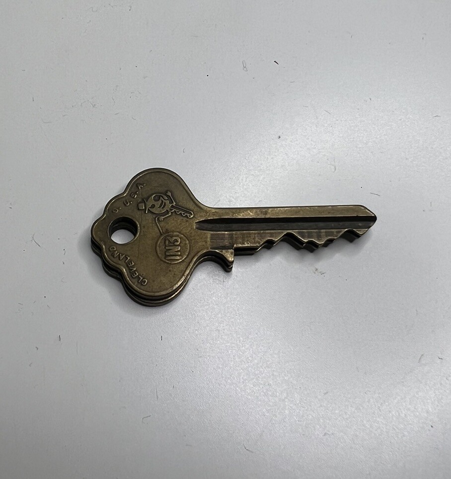 Vintage Cole National Pre-Cut Key Cleveland USA Clover Brass Aluminum – Lot of 8
