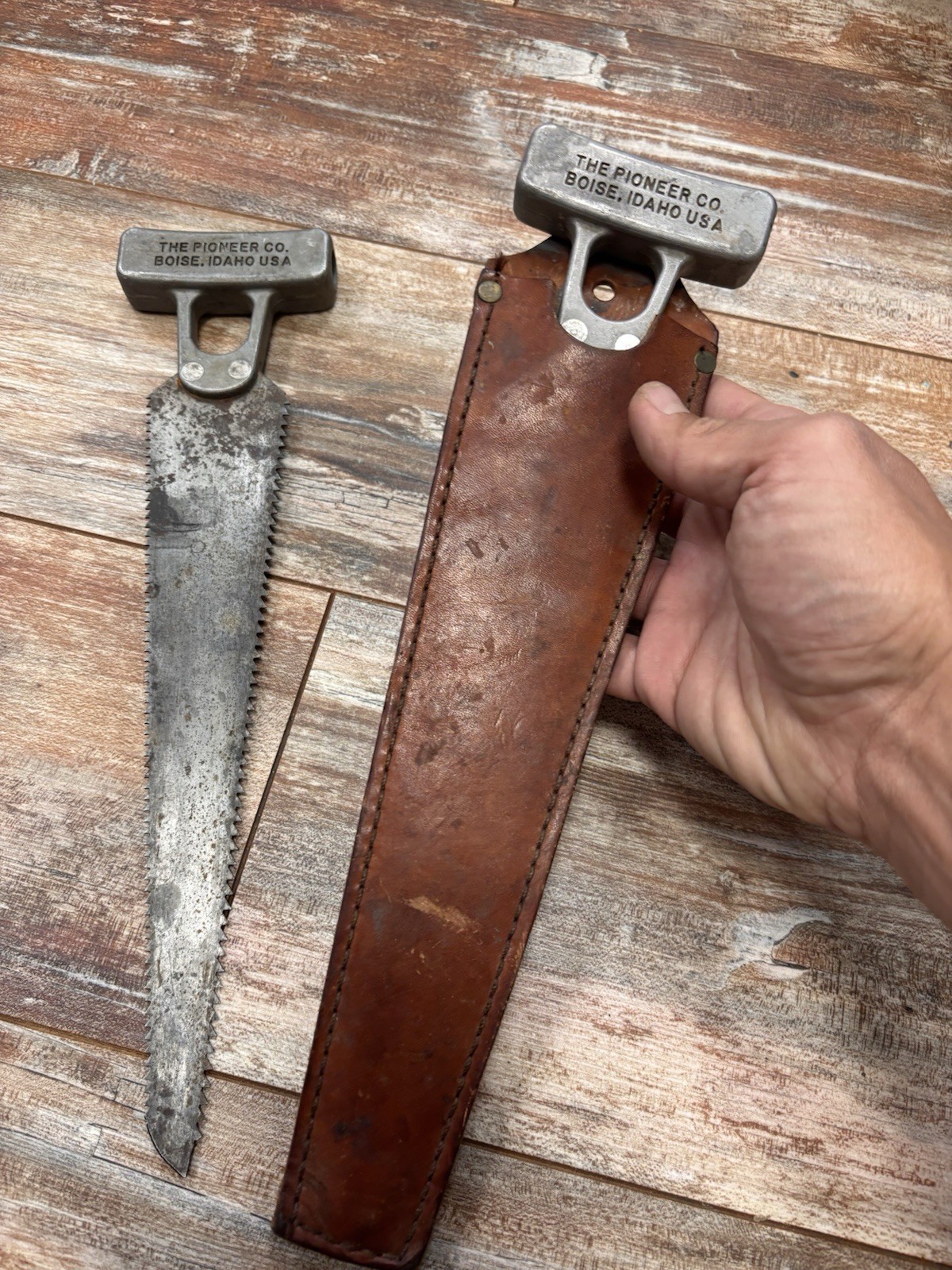 2 Pack Vintage Knapp Sport Saws One With Brown Leather Sheath