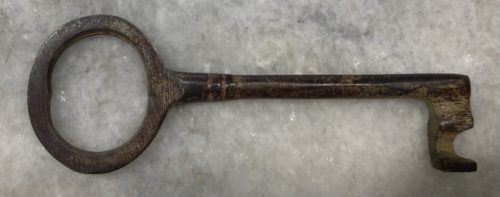 Lot Of 3 Antique Original Large Cast Iron Skeleton Key Sizes 6” 5” 4.25”