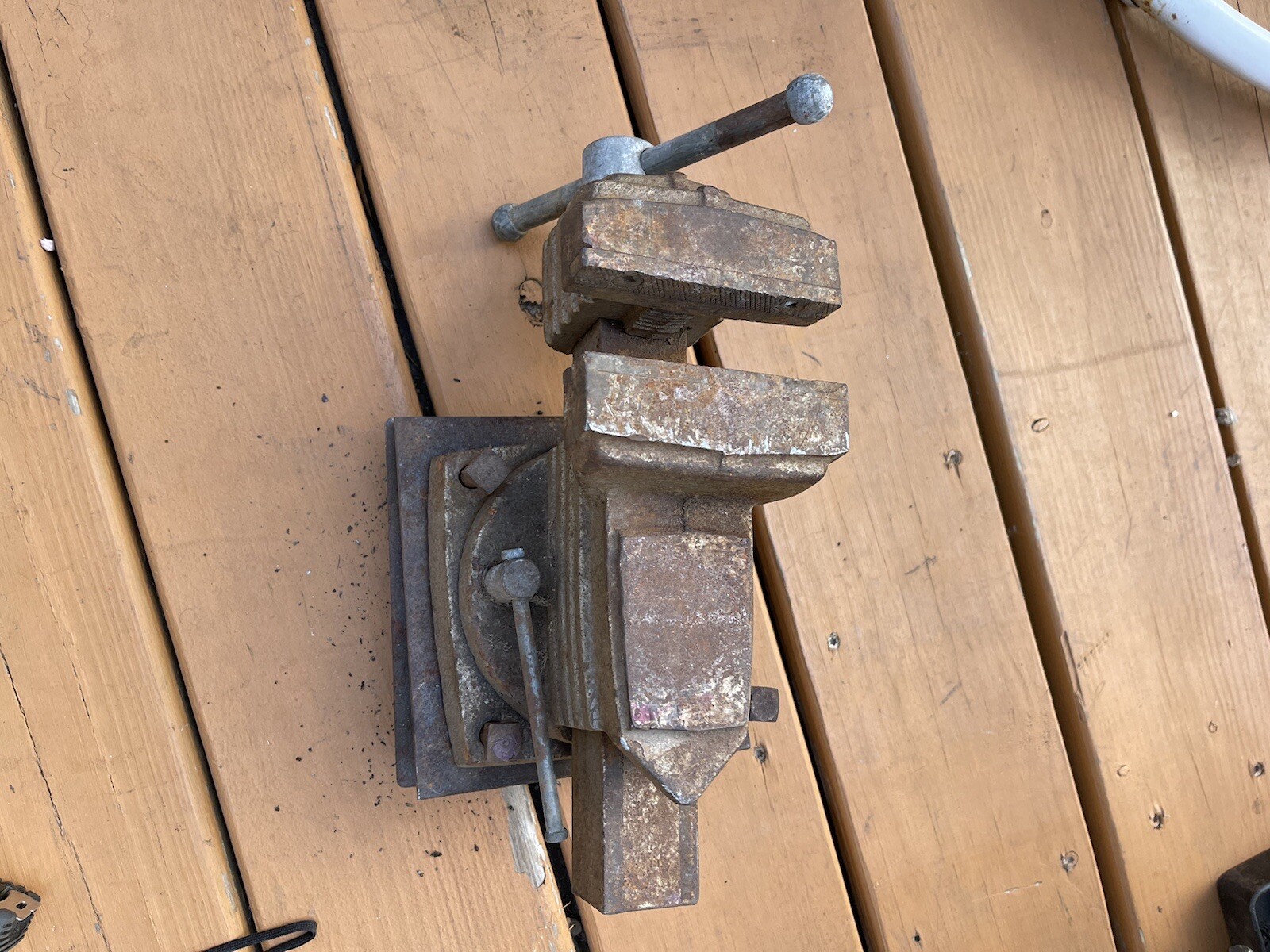 MONTGOMERY WARD POWR-KRAFT 4″ Bench Vise ART DECO USA Model 84-5427
