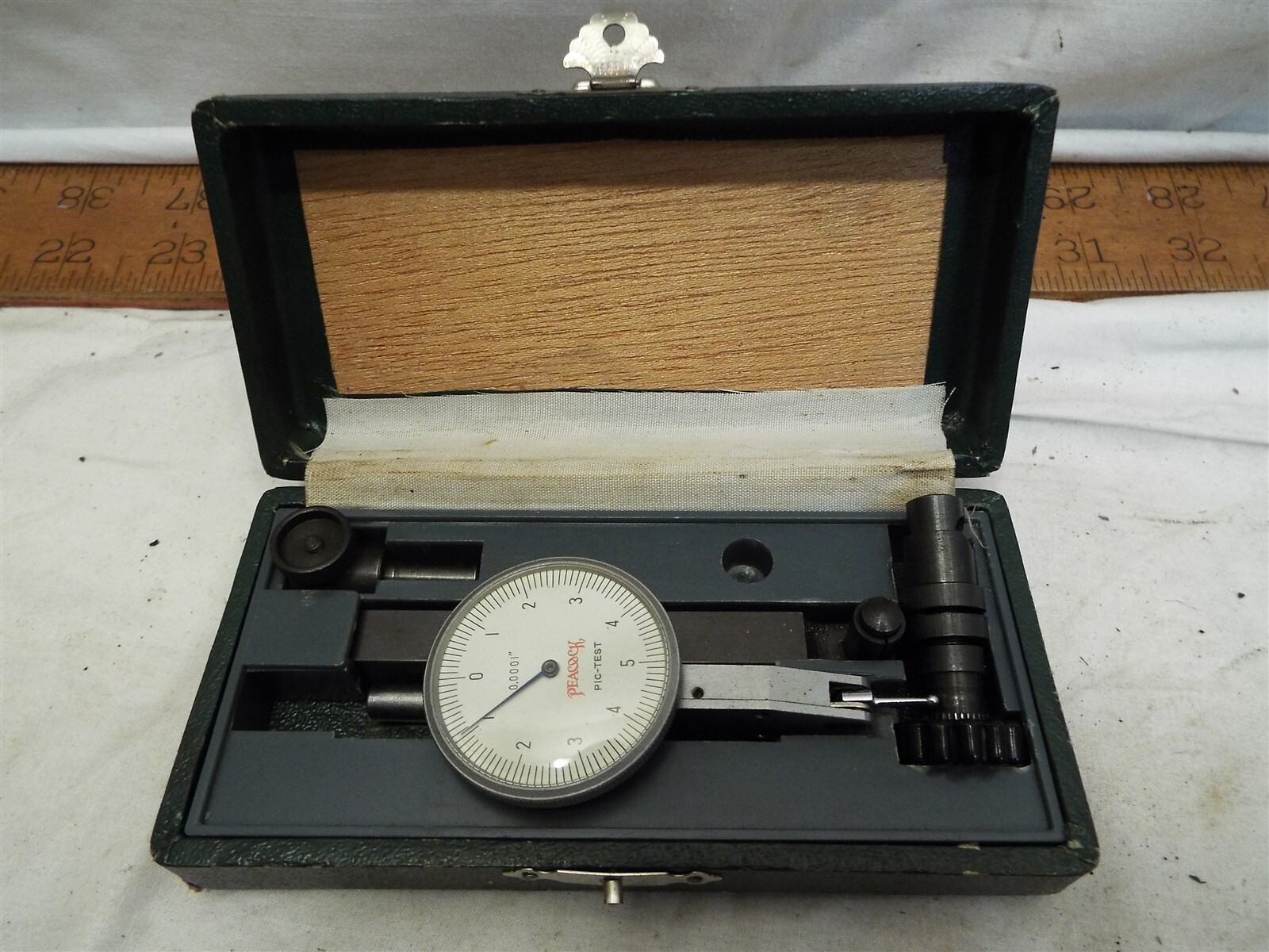 Peacock Pic-Test Dial Indicator Gauge .0001″ with Case Machinist Gage Tool Test