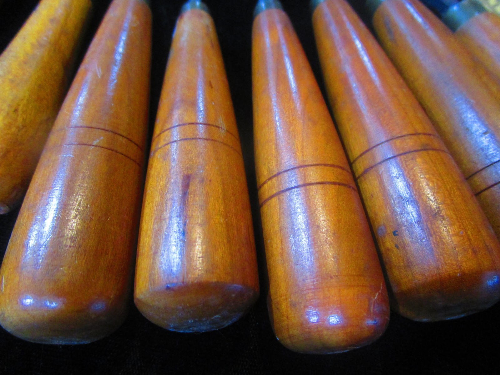 COL. G.G. GREEN Est. Antique BUCK BROS Wood Chisels ( 8 ) Largest Is 3/4″ Vtg