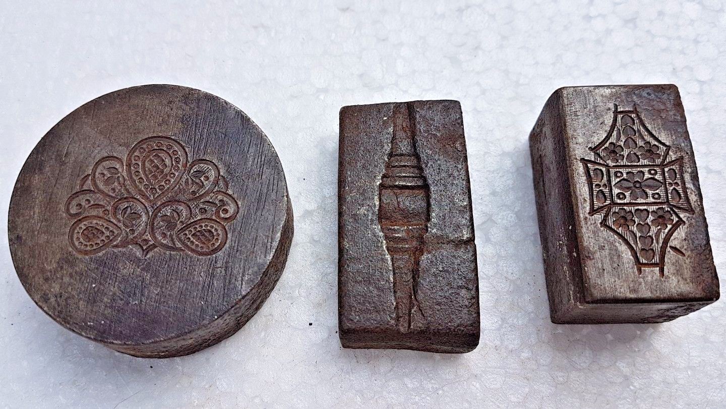Antique Iron DIE Mold seal tool for Jewelry design Re purpose paper Weight 3x /6