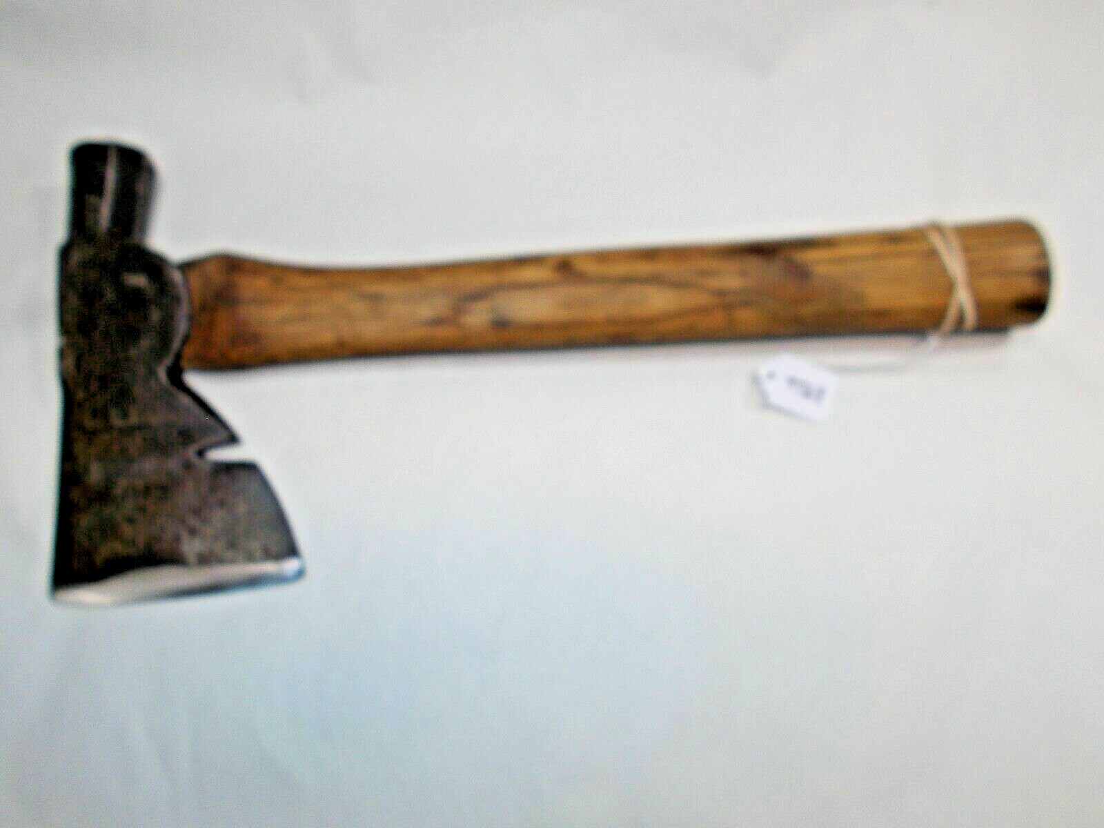 DEFIANCE Vintage Carpenters Hatchet, 3-1/8″ Wide Cut, 13-1/2″ Long, 1 lb. 10 oz.