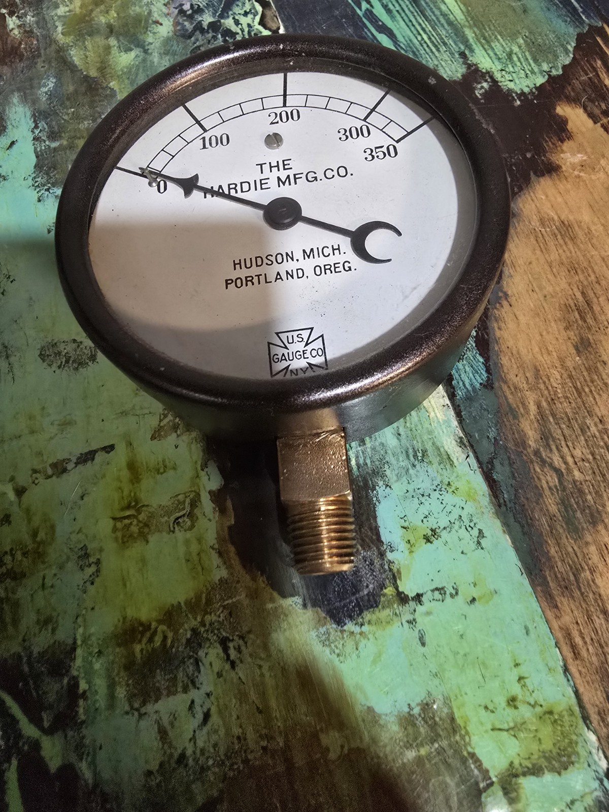 Antique The Hardie Mfg. Co. Air Pressure Gauge 350 PSI* Vintage Crescent Pointer