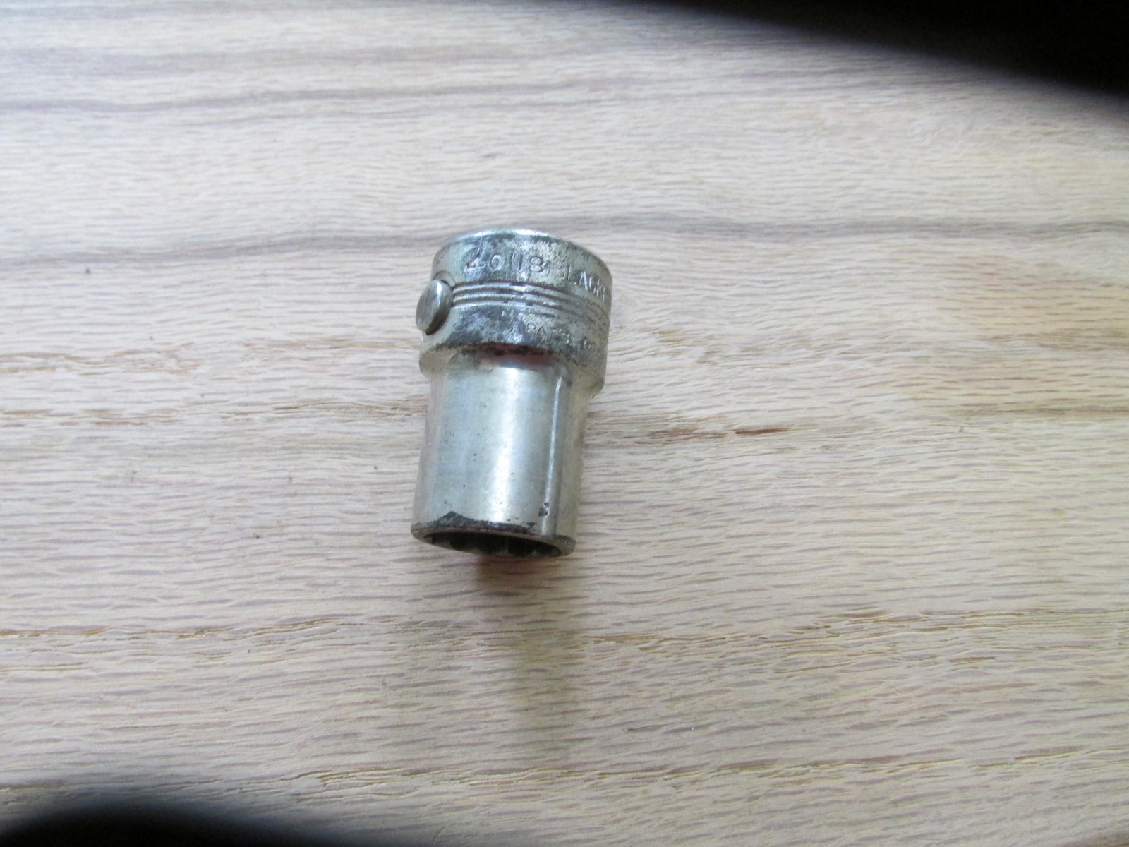 Vintage BlackHawk 8 9/16″ Knurled Socket 40118, 1/2″ Drive, 12 Point, USA,