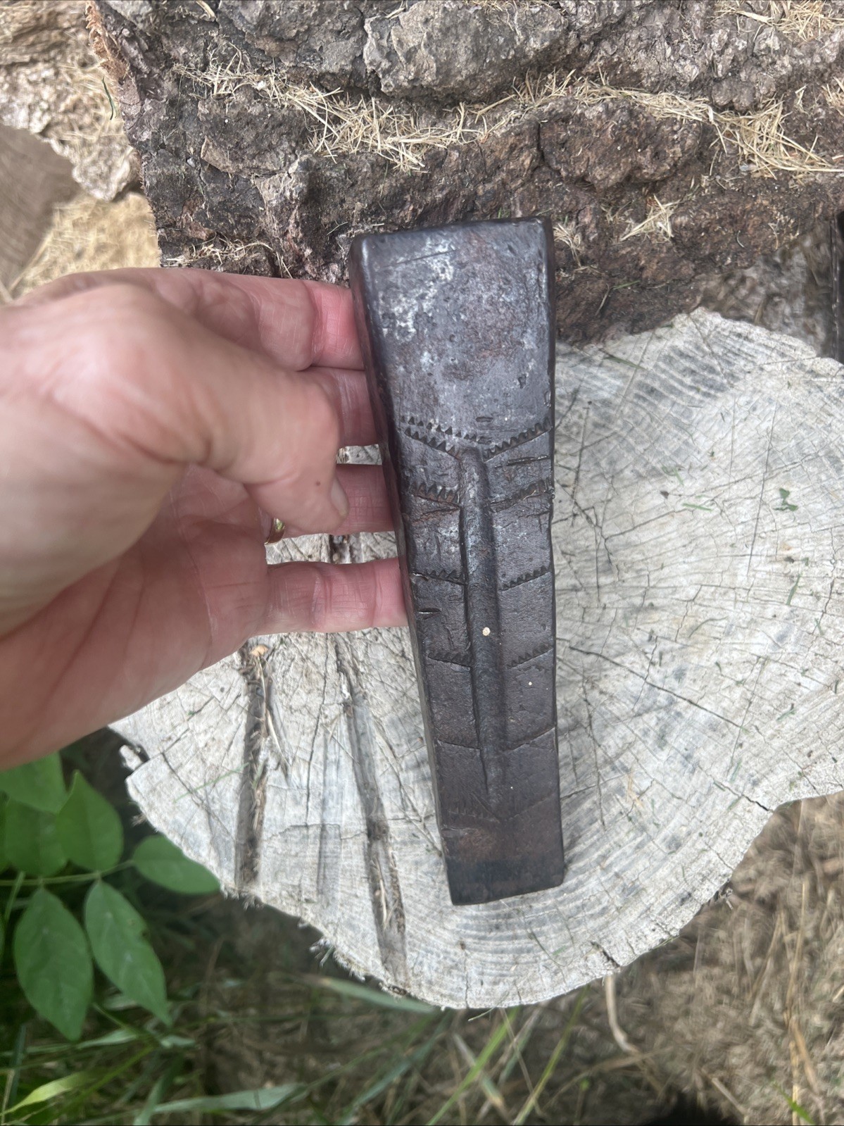 Early 1900s Sawtooth Decorated Splitting Felling Wedge Open Top Grooved 7”