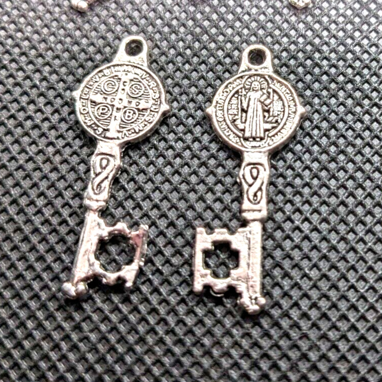 Keys Lot of 5 Bundles Multiple Design Mini Charms Smalls Findings Jewelry Supply
