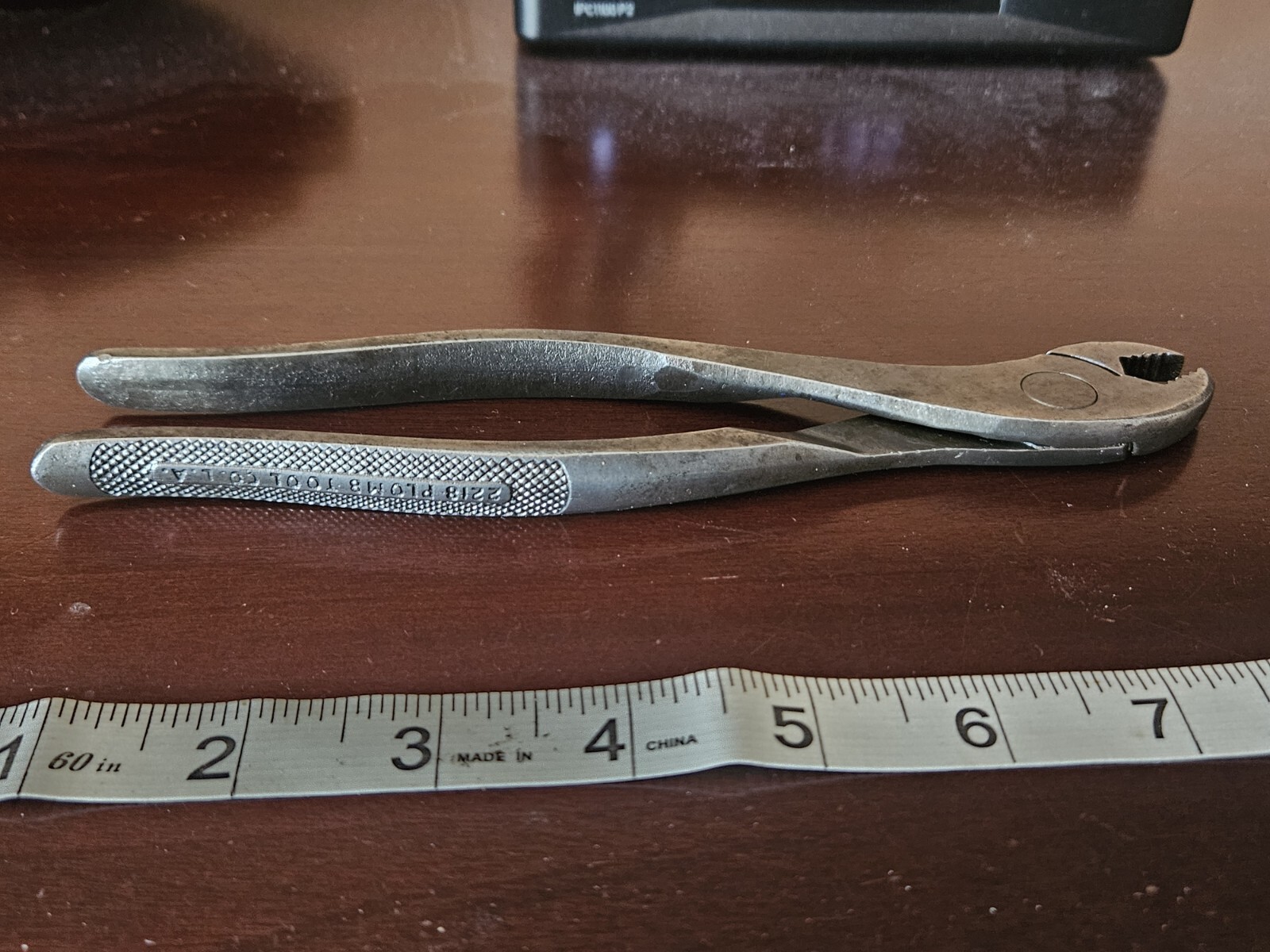VINTAGE PLOMB LOS ANGELES #2218 BATTERY PLIERS PLVMB LA EXC. SHAPE!
