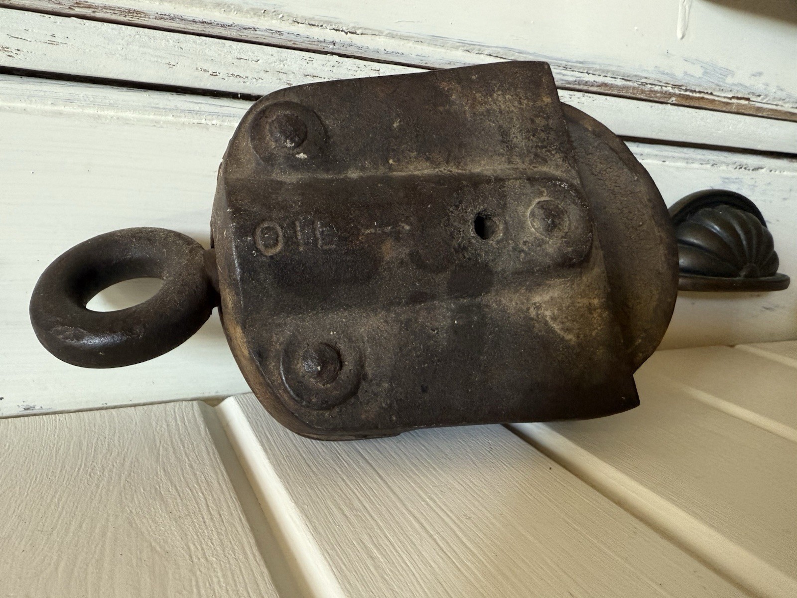 Antique Cast Iron Pulley Old Farm Barn Steampunk Industrial Salvage Display OIL