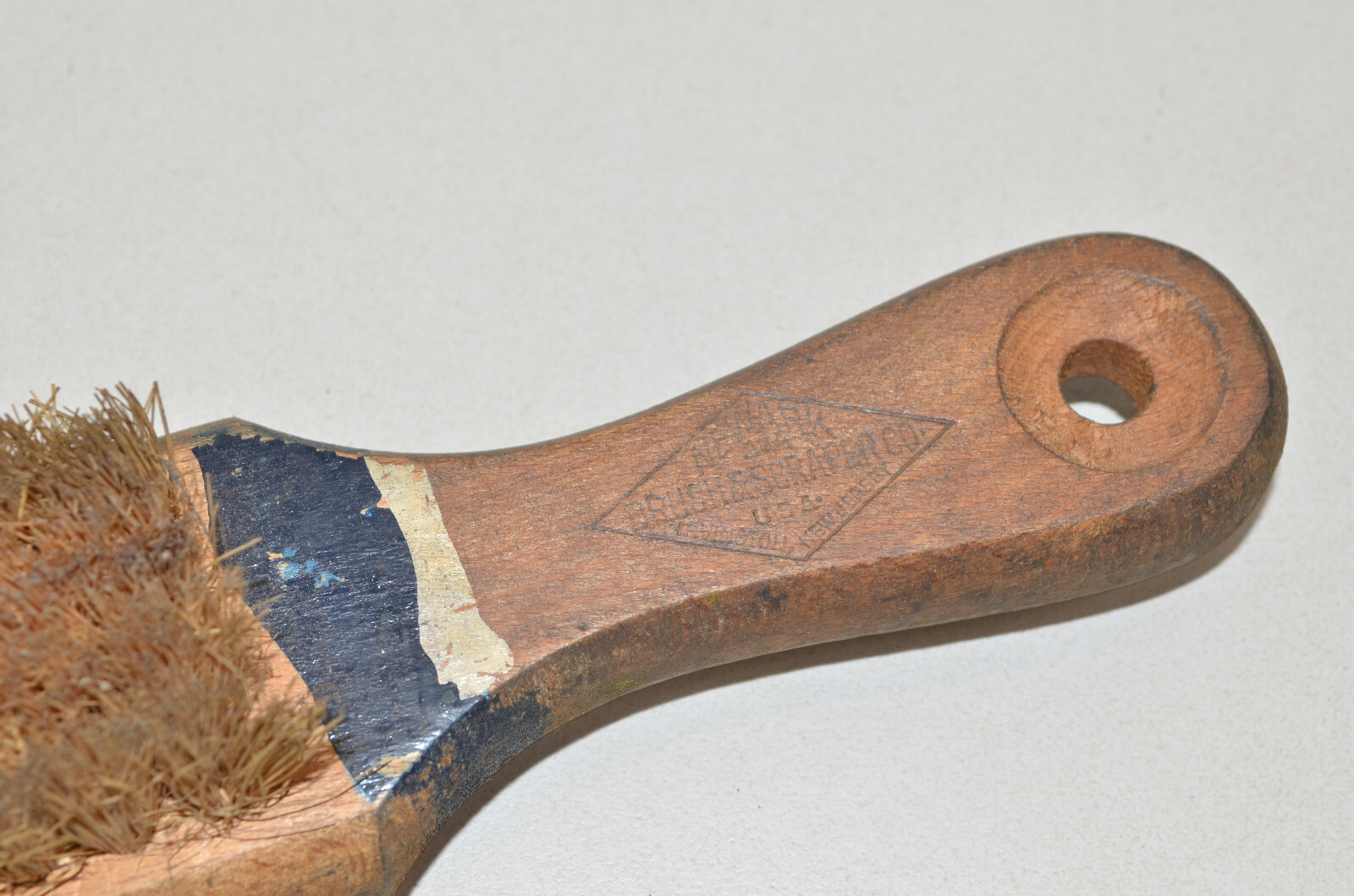 Antique TOOL Newark Brush & Scraper Co. Vintage Wood Handle Brush