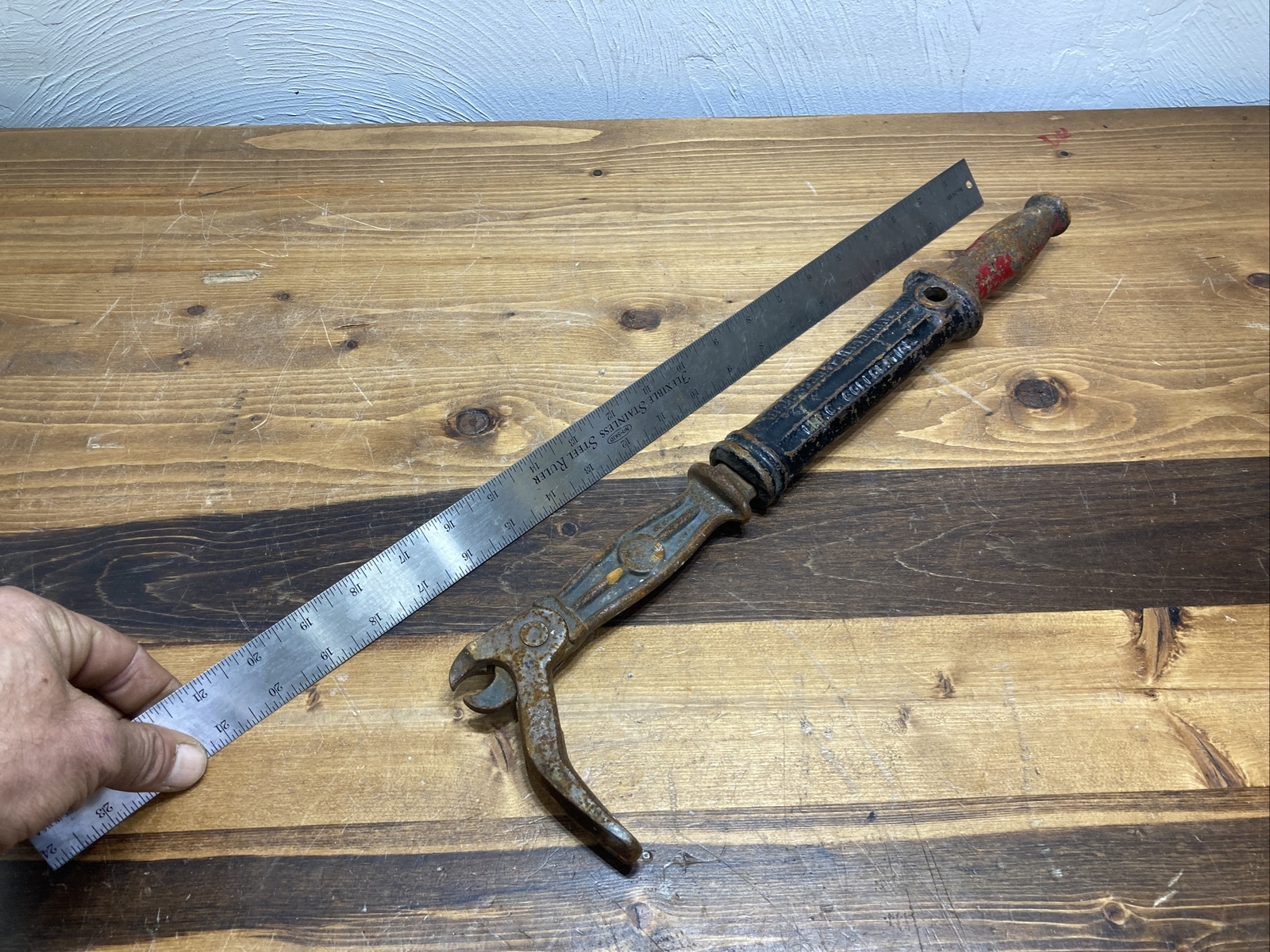 Vtg Bridgeport Hardware MFG Co No. 20 Sliding Nail Puller Extractor Made in USA