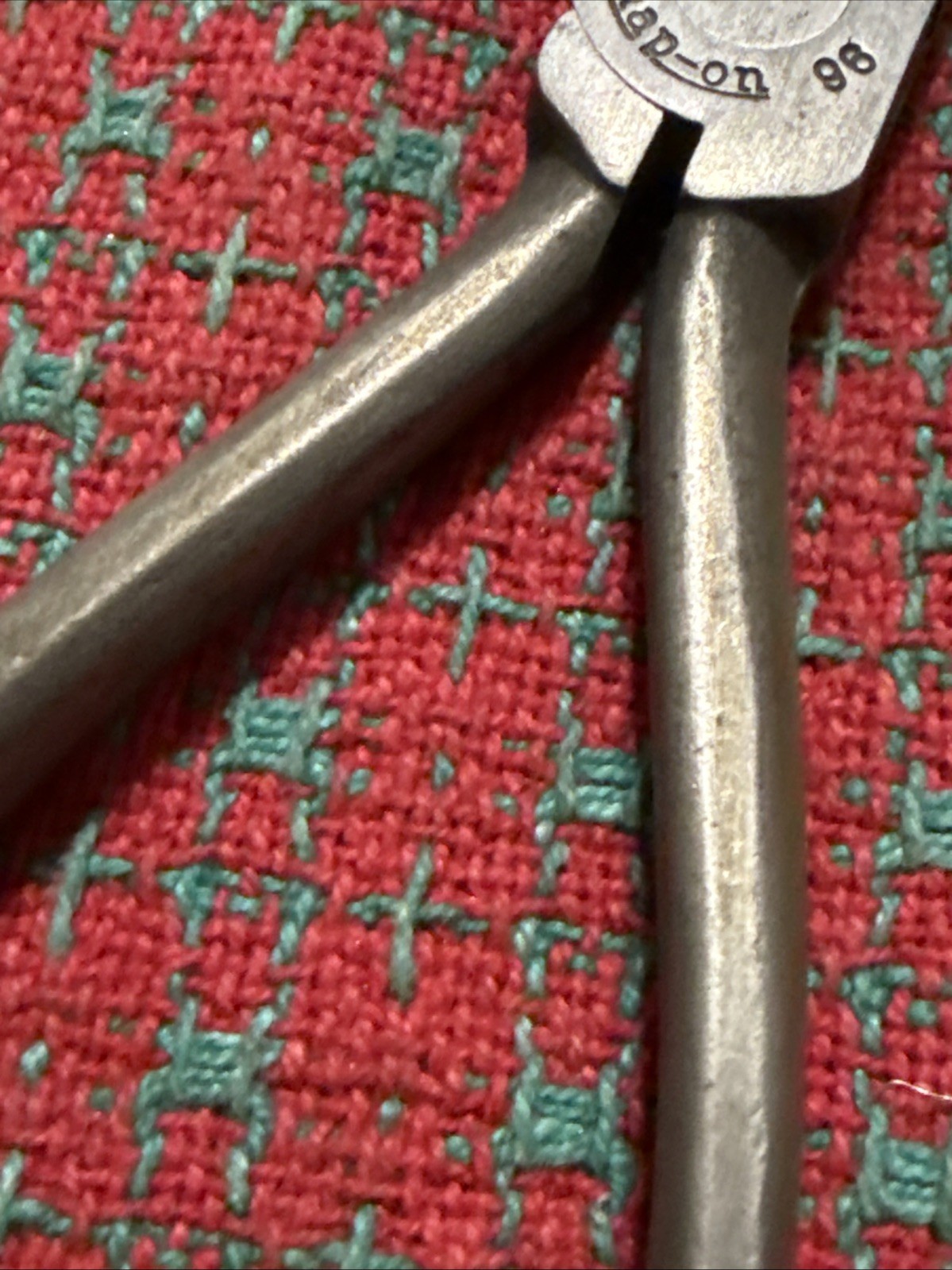 Vintage Snap On Vacuum Grip Pliers Needle Nose 98 USA 🇺🇸 Nice!
