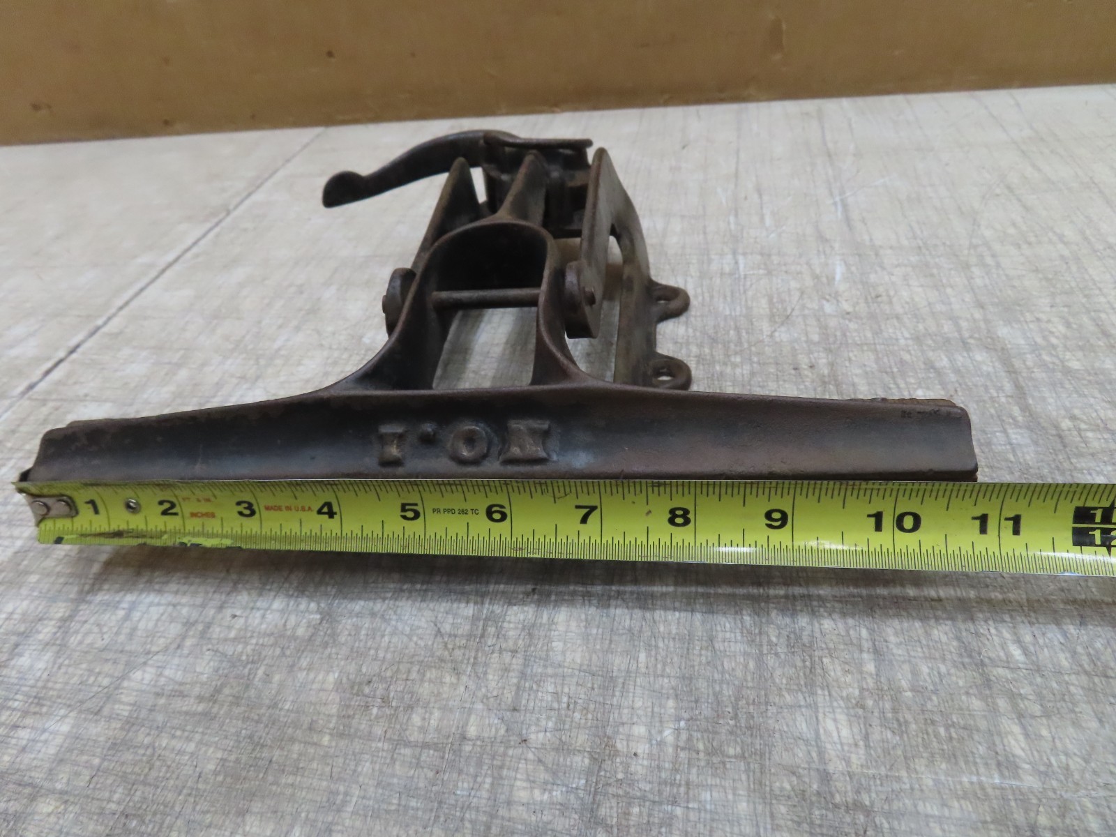 VTG ANTIQUE WENTWORTH No 1 SAW VISE PATENT PAT APRIL 8 1879 X-CUT BENCH MOUNT