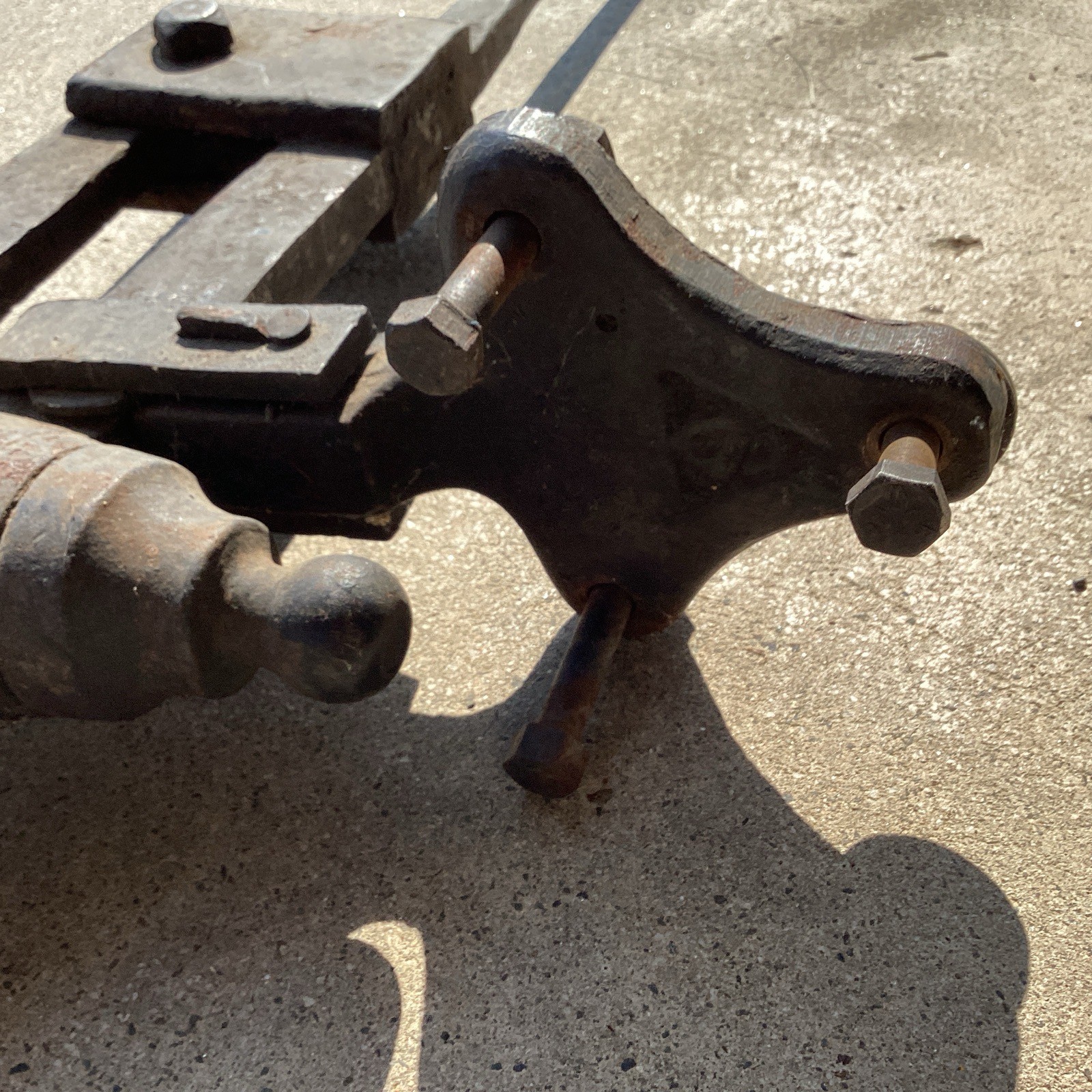 Antique Vintage Blacksmith Post Leg Vise Heavy Duty, Metal working 41” 50+ Lbs