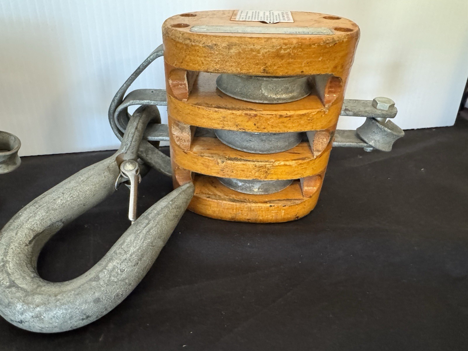 (2) VTG. MCKISSICK CROSBY WOOD PULLY 3 WHEEL BLOCK & TACKLE 23-4 (3 WHEEL&HOOK)