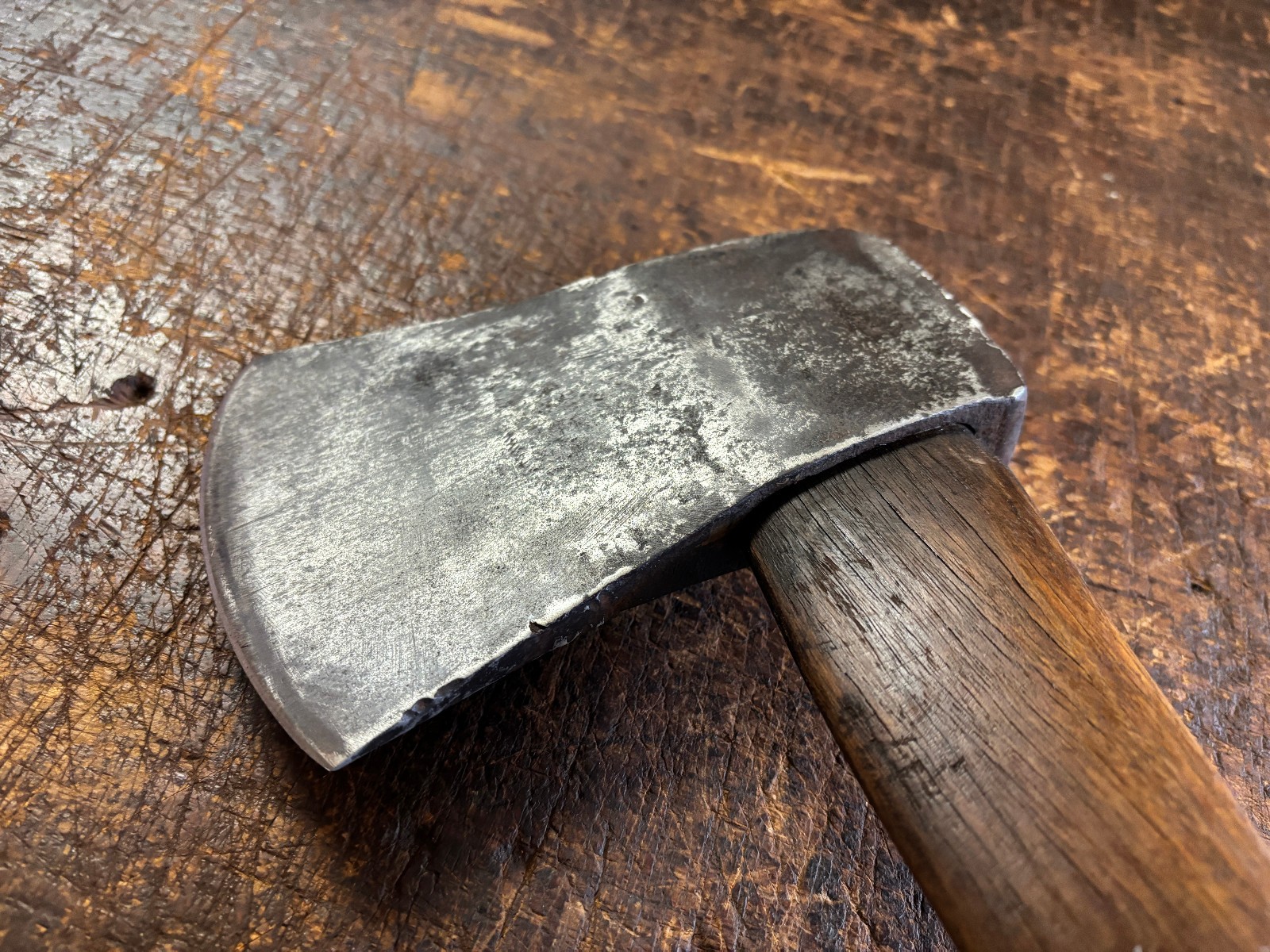Rare Vintage MUSTAD Yankee Pattern 3- 1/2lb Single Bit Axe. Made in Norway 1930s