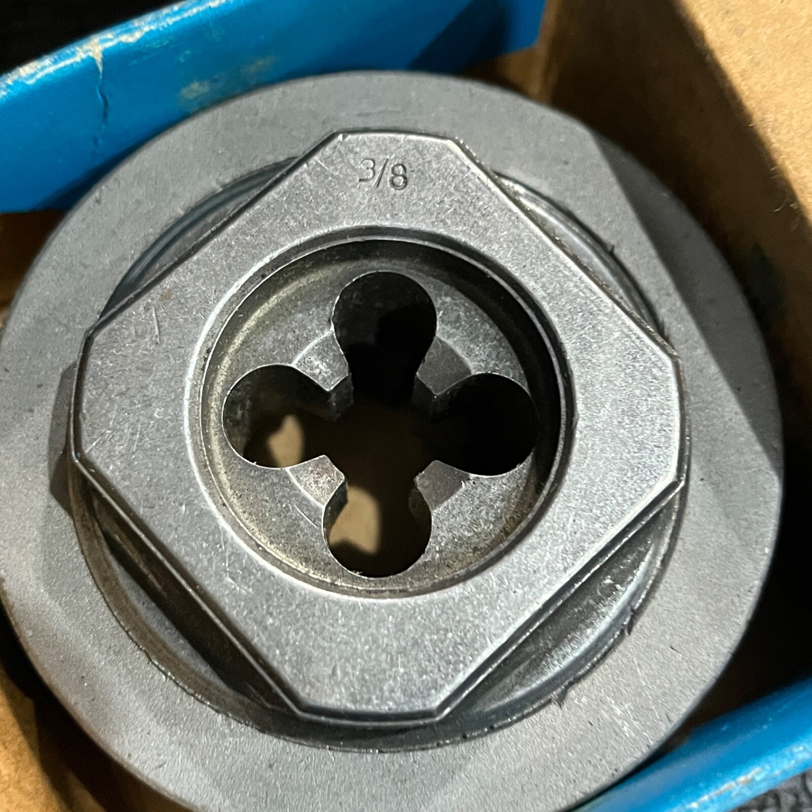 Greenfield Die Collet 3/8-16 NC L.H. 3/8 CNC BIT in box – NEW – C