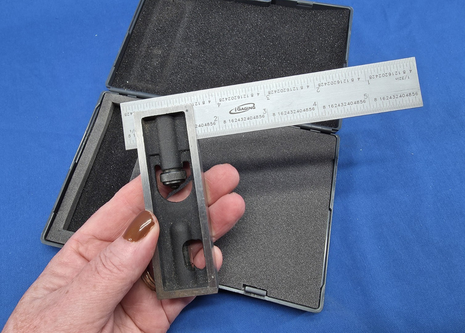 iGaging Double Square 6″ In Plastic Case