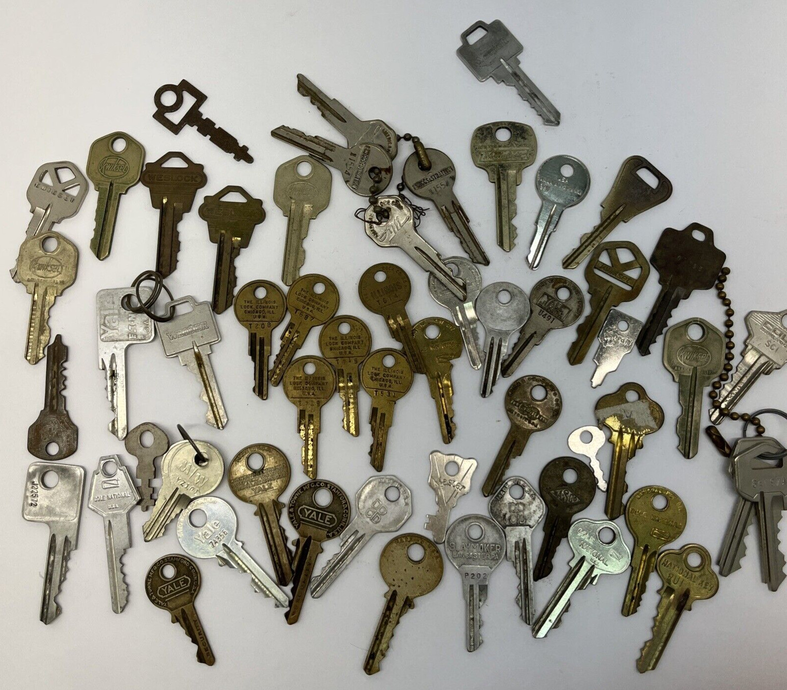 Antique KEYS 50+ lot Yale, Kwikset,Illinois,Medalist,Corbin,Briggs Stratton