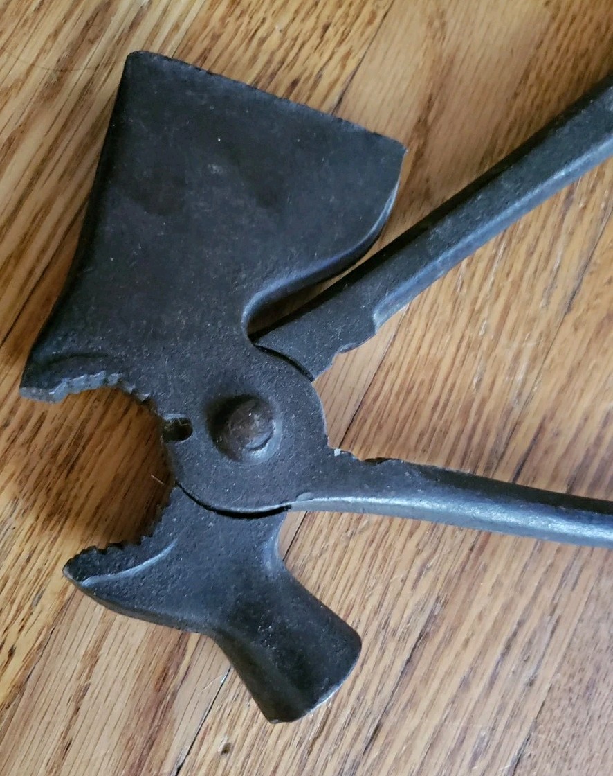 NICE OLD FARMERS EVER-READY TOOL KIT-HATCHET-FENCE PLIERS-HAMMER-MULTI