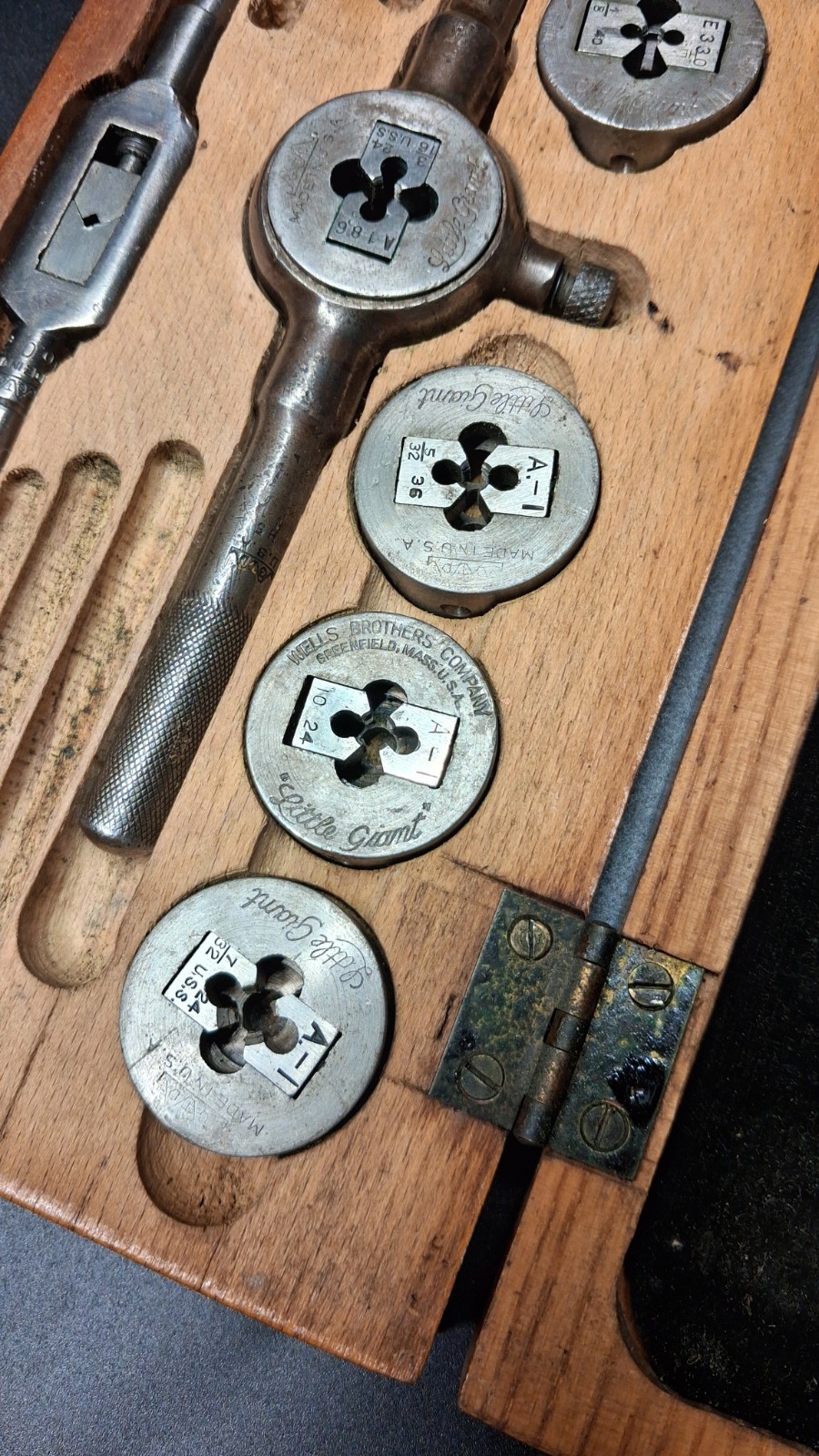 Vintage Greenfield Little Giant Screw Plate Tap & Die Set Wells Brothers