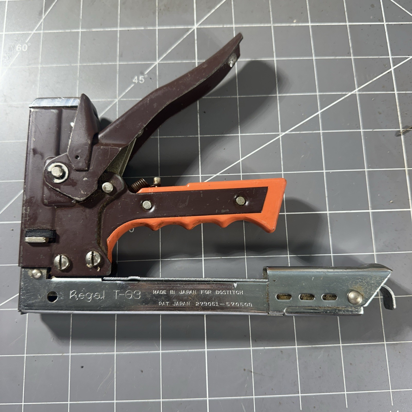 VINTAGE REGAL T-G3 TACKER STAPLE GUN 3/16″ – 1/2″ STAPLE MADE IN JAPAN BOSTICH