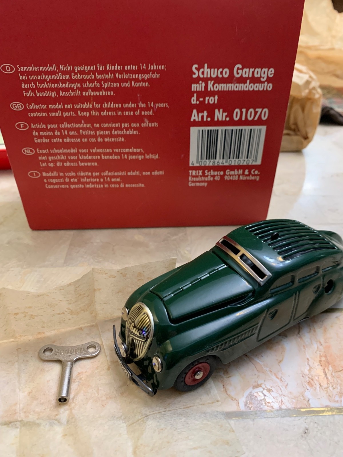 SCHUCO ,CAR ,GARAGE Steel NEVER PLAYED WITH,IN THE BOX.WORKS NEVER USED…