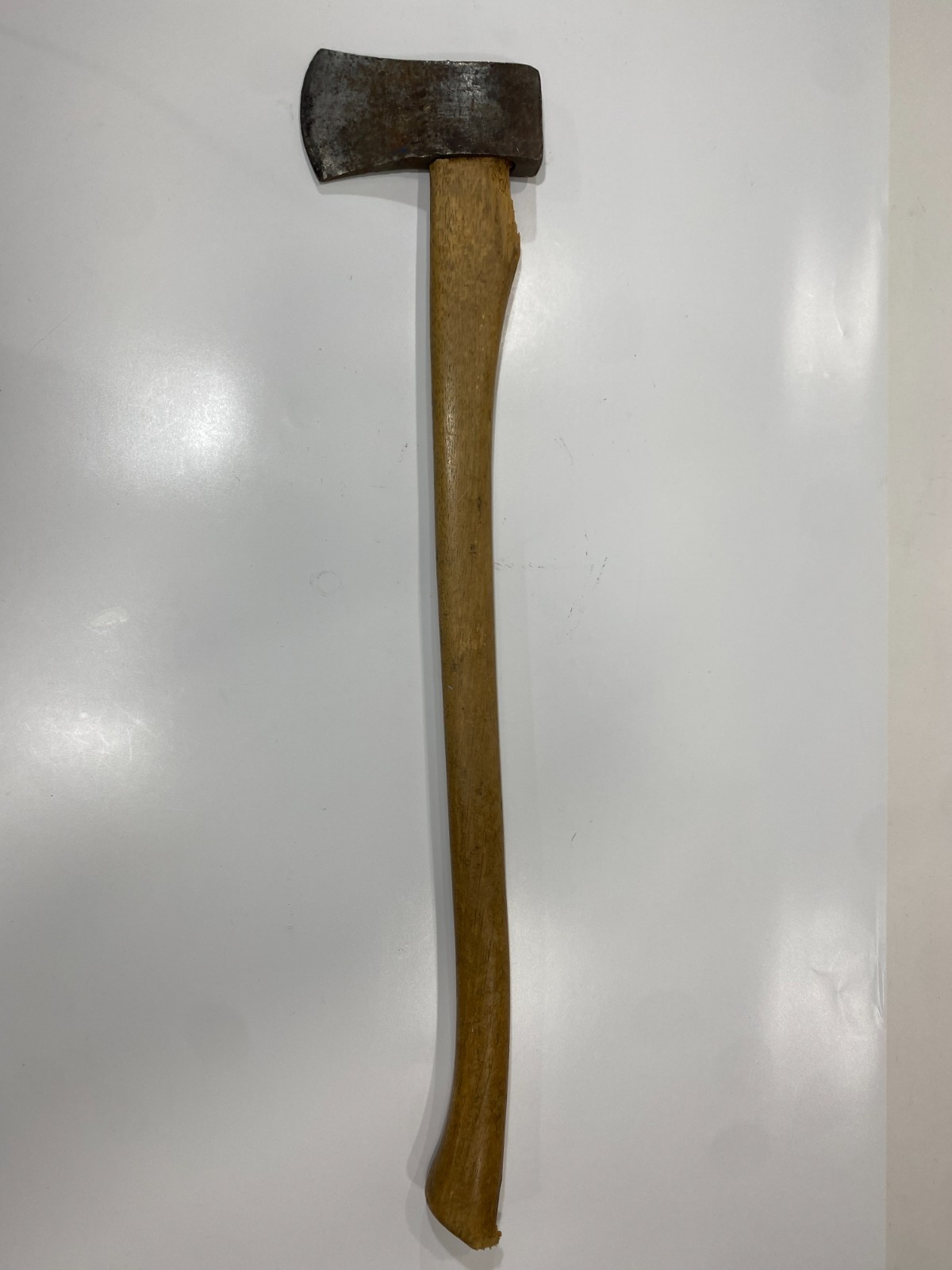 Vintage Hults Bruk Axe 0.7 kg 28 Inch Wood Handle Made In Sweden Damaged
