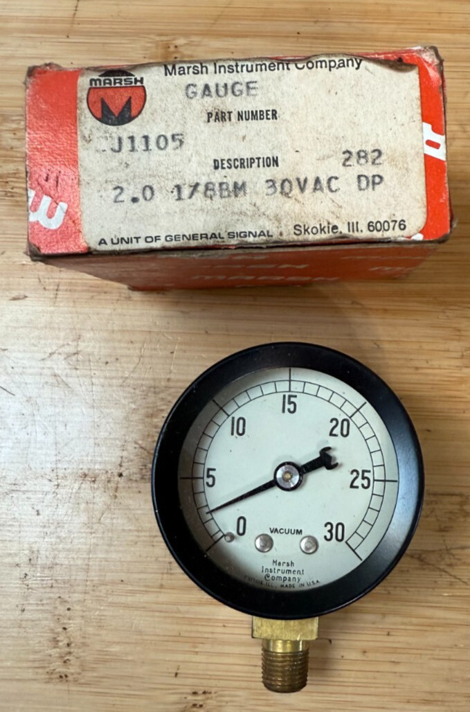 Vintage Marsh Instrument Co. Vacuum Pressure Gauge 0-30 vac NEW J1105 2″