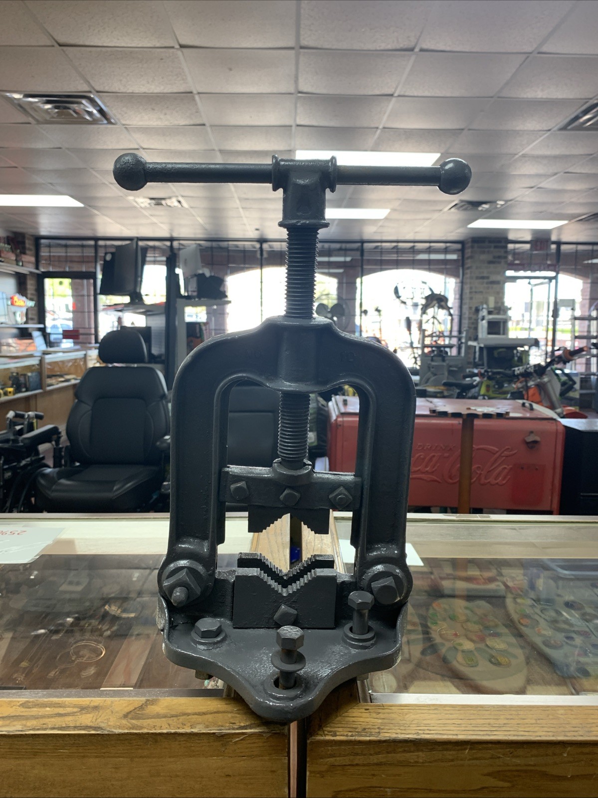 Vintage Rare REED MFG. CO. Bench Mount Pipe Vise No. 12 Erie Pa USA