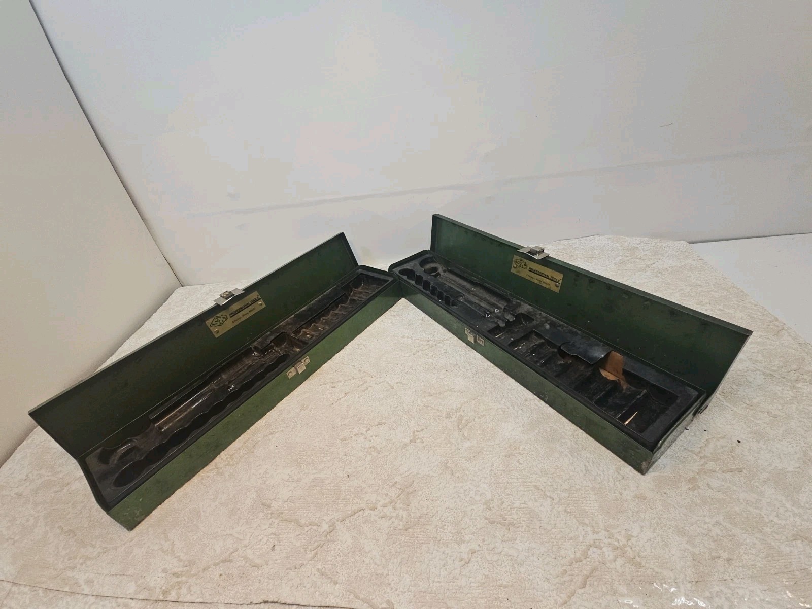 VTG S-K Tools 17″ Green Metal Socket Ratchet Storage empty box 2″