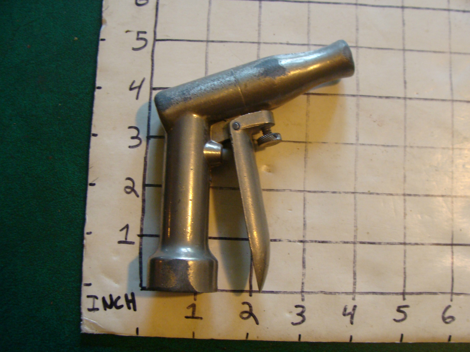 Vintage Spray Nozzel: odd looking, no name