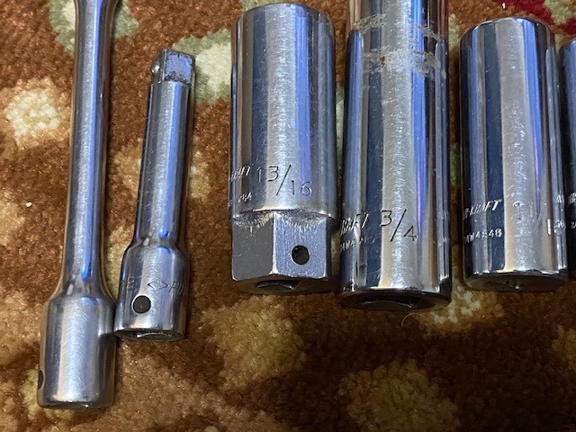 Lot of 20 Powr-Kraft 1/2″ & 3/8″ Dr 12 Pt Deep Well Sockets & Extensions