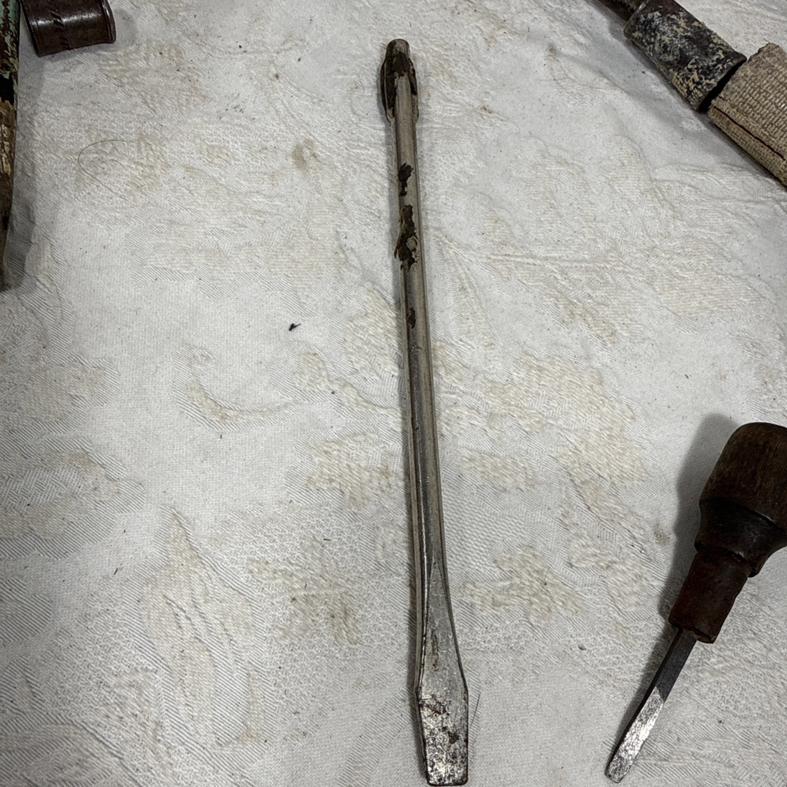 Vintage Wood Handle Screwdrivers and Claw Hammer Most for Parts Or Repair