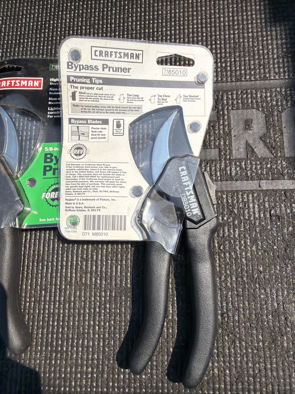 (2) Sears Craftsman USA Lawn Garden Bypass Pruners 85010 Carbon Blade 5/8” Capac