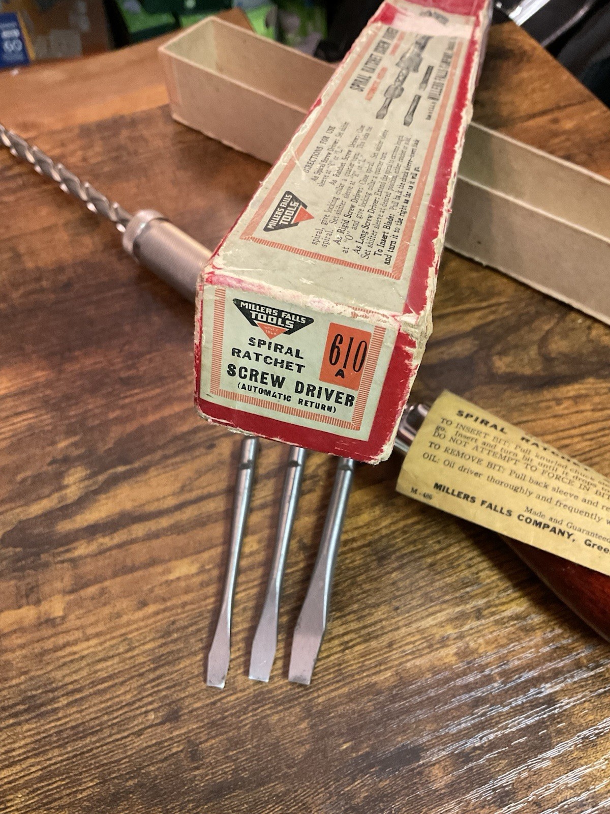 Vtg Millers Falls Spiral Ratchet Screwdriver 610A Bit Set M-486 in Original Box